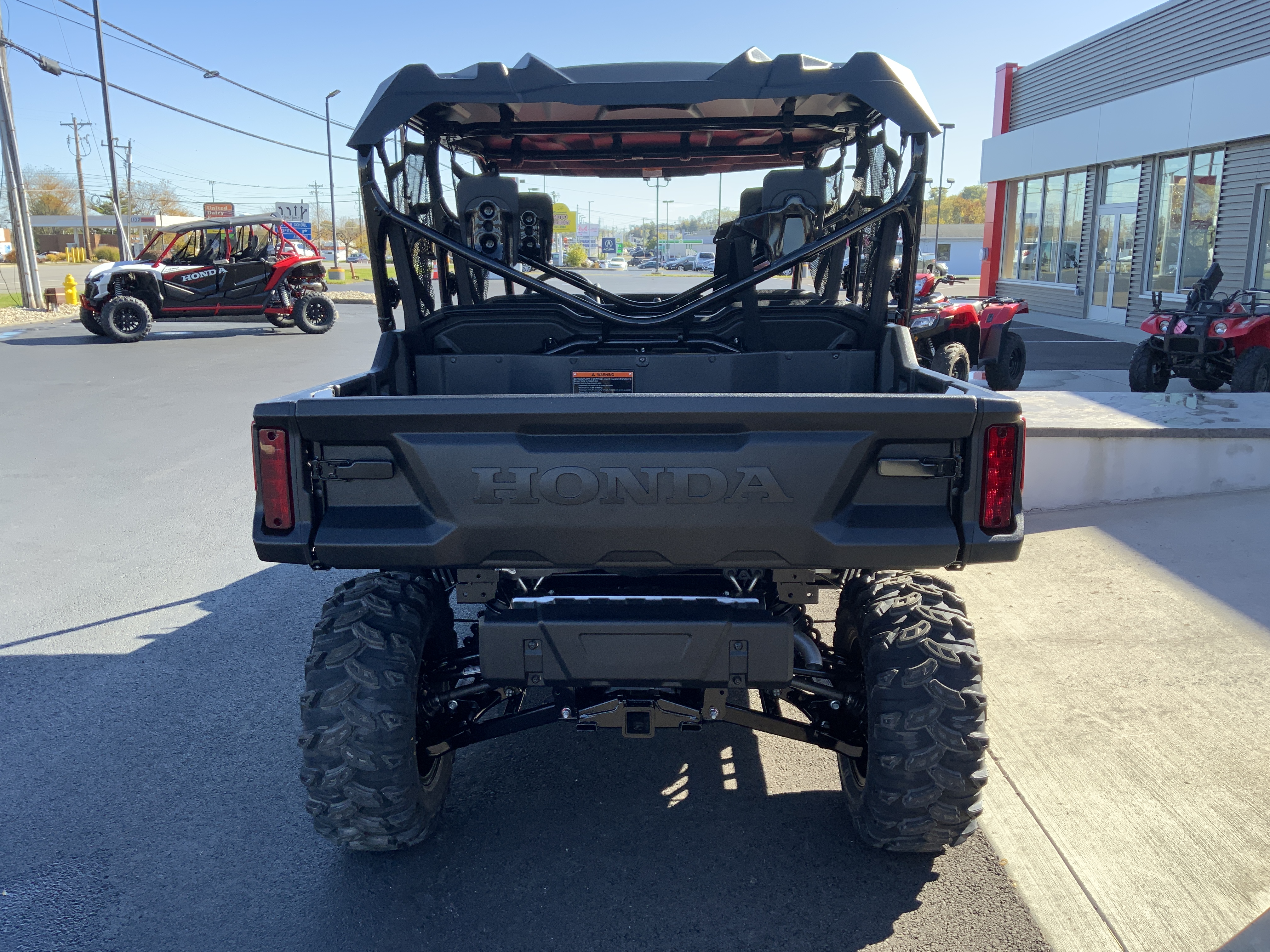 2025 Honda PIONEER 1000-6 DELUXE W/HONDA HARD ROOF - Photo 6
